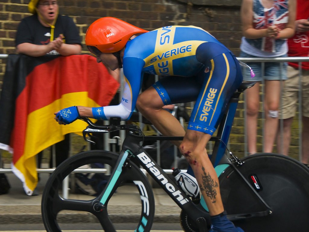 Specially shaped helmet controls airflow across the back