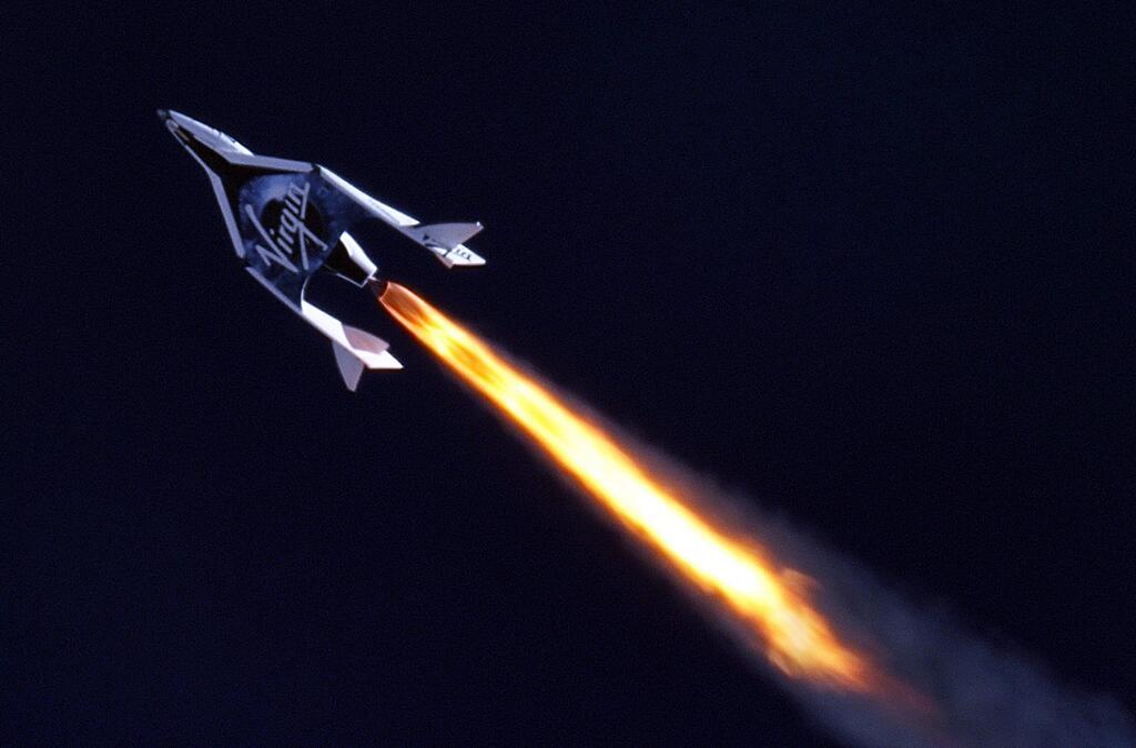SpaceShipTwo Lights It Up