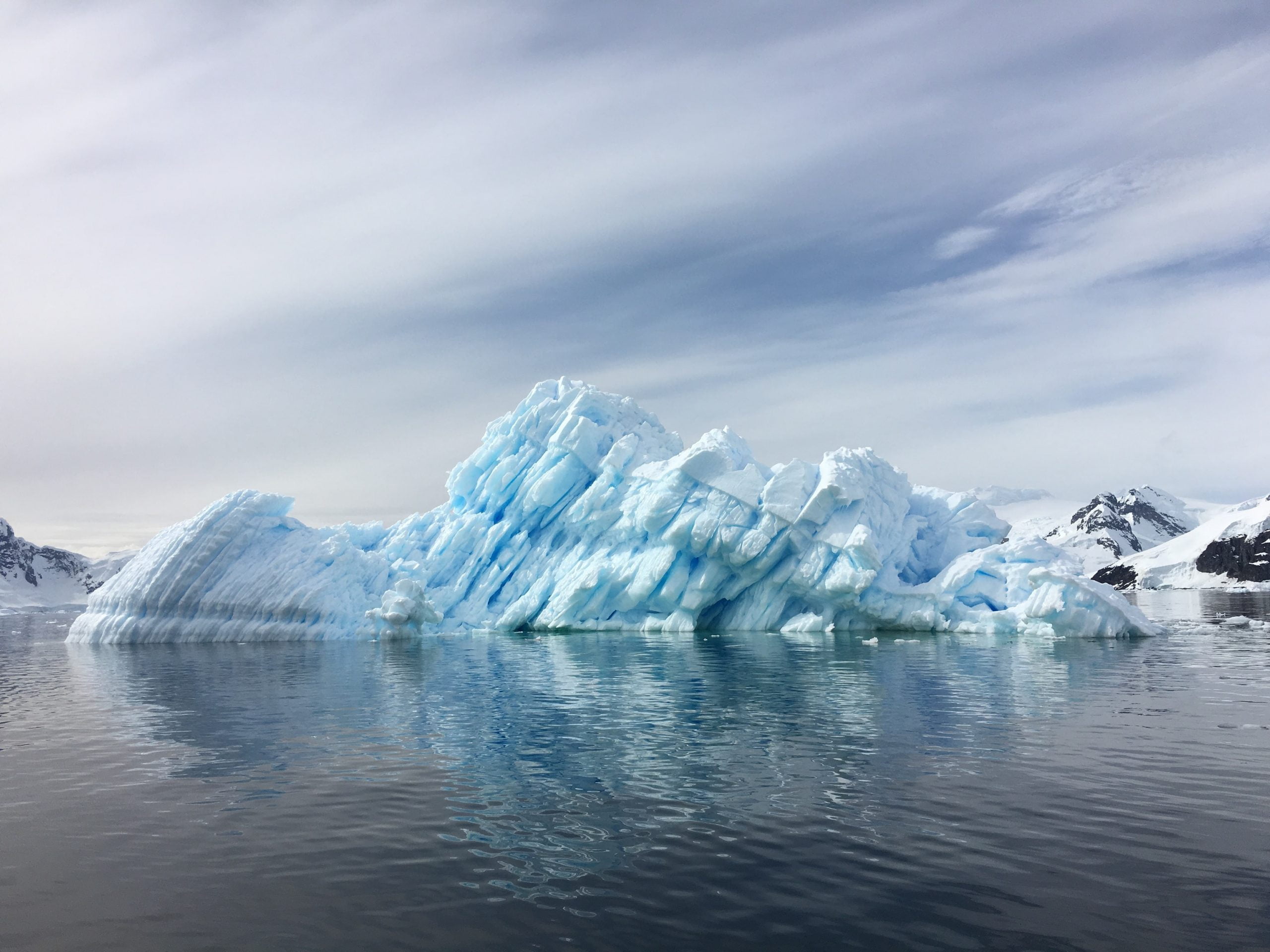 Iceberg Melting Depends on Shape