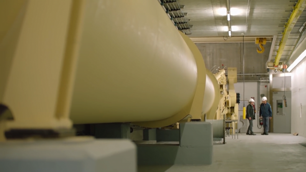 This massive pipe carries water from behind the dam to its outlet. This massive pipe carries water from behind the dam to its outlet.