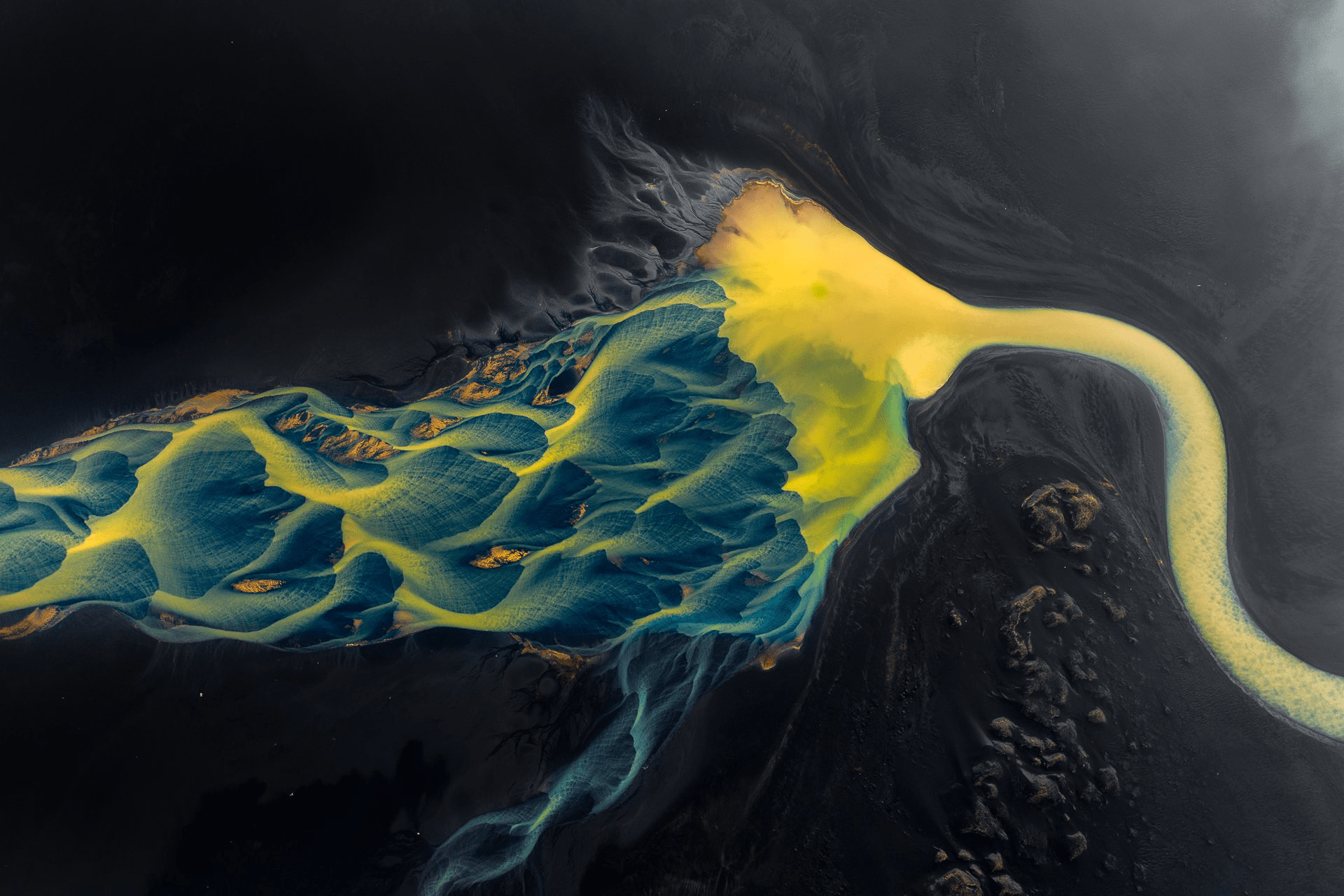 This aerial photograph of Iceland's landscape won photographer Miki Spitzer the gold prize in the Nature Art category of the World Nature Photographer Awards.