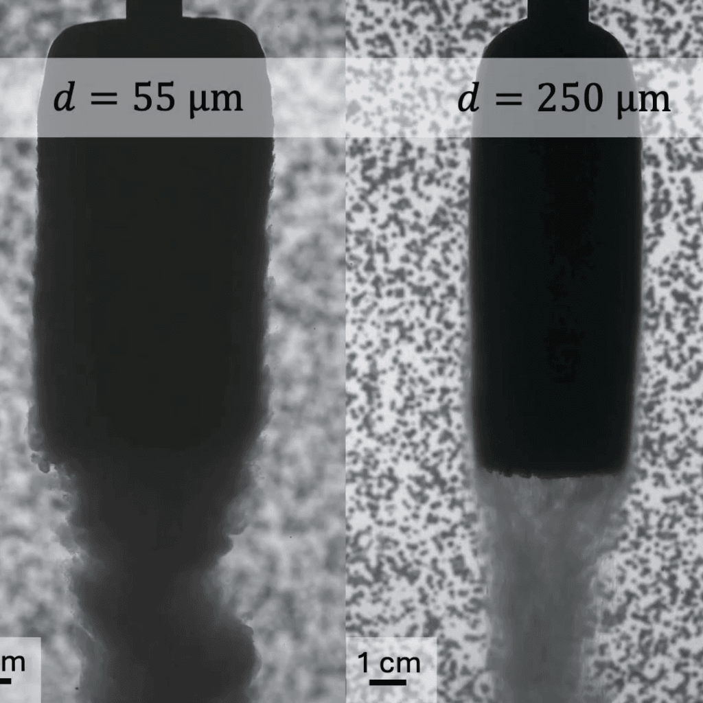 Comparison between ice melting with large and small particles.