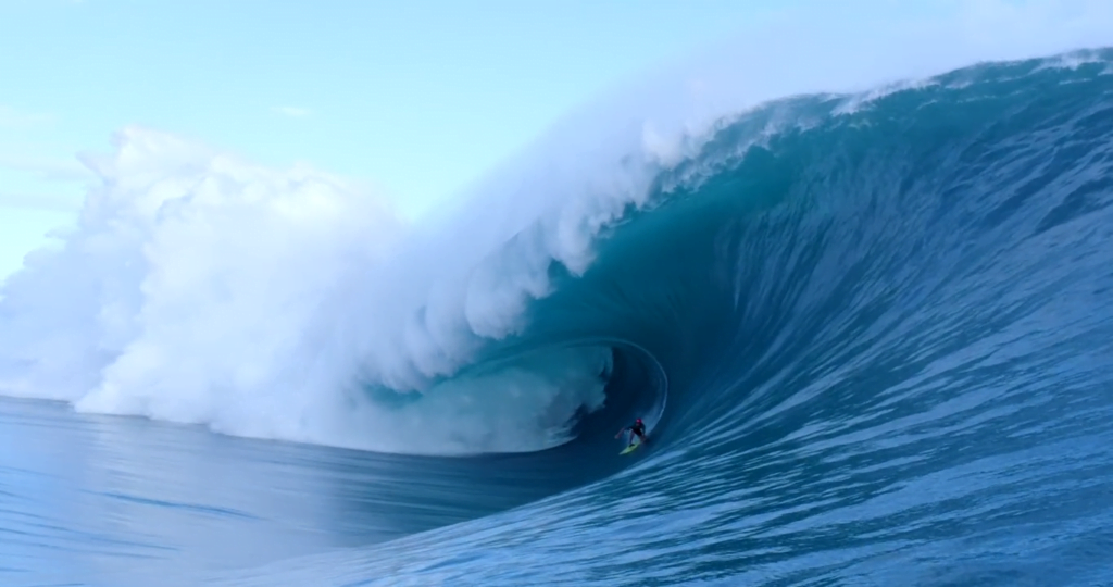 Surfer for scale. Surfer for scale.